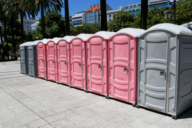 Best VIP or Luxury Restroom Trailers  in Lemmon, SD